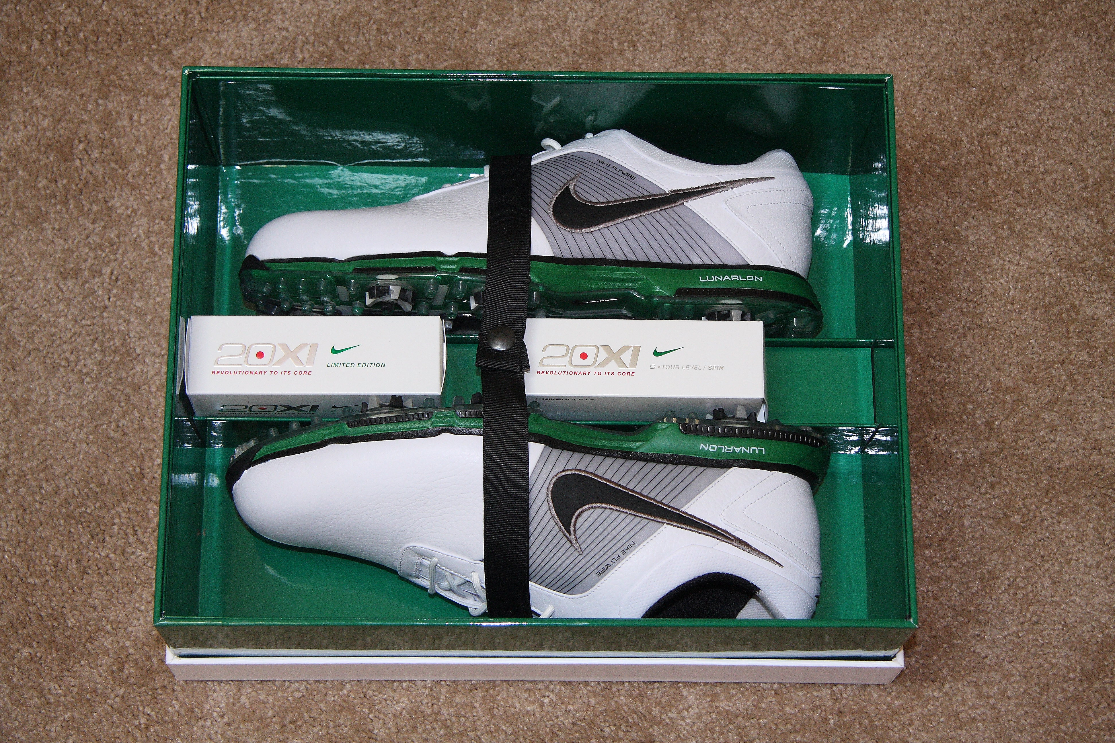 nike limited edition golf shoes